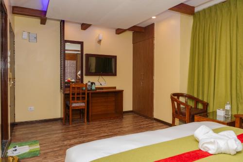 Single Room with Mountain View