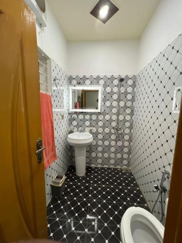 Luxurious Family cottage in islamabad - main image