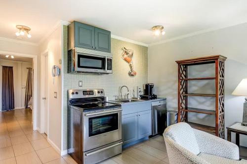C321 Hilton Head Beach and Tennis near Buttlerfly Mm LLC
