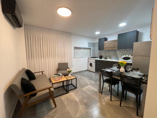 Facilities, דירת החלומות - 5 דקות נסיעה מהים in Ashkelon