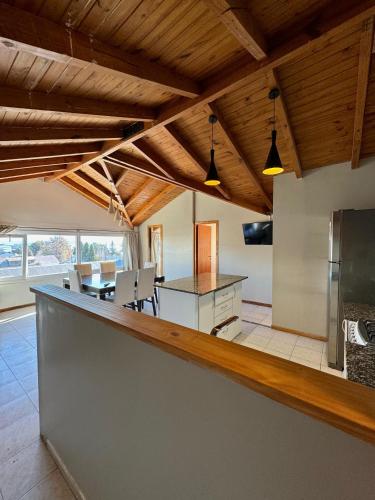 Kitchen, Antu Mahuida Apartments in San Carlos de Bariloche
