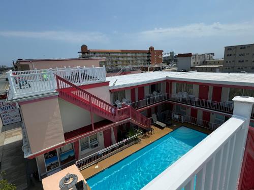 泳池, 光線汽車旅館 (El Ray Motel) in 懷爾德伍德