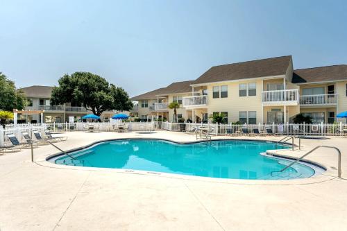 Emerald Gem Beach Svc Included near Louisiana Lagniappe