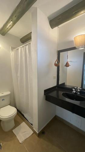 Double Room with Balcony image 6
