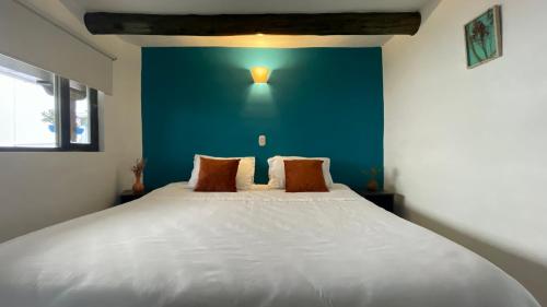 Standard Double Room image 3