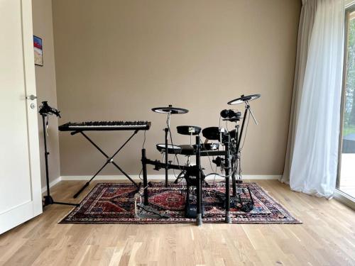 Architect-designed home near ONS Architect-designed home near ONS