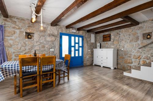 Instalaciones, Stone house Villa Livia in Malinska