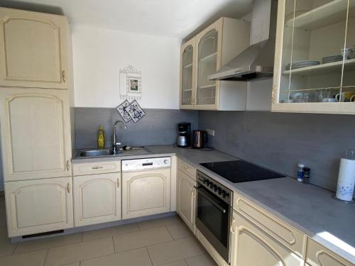 المرافق, Gemütliches Appartment in Tucheim (Gemutliches Appartment in Tucheim) in جينثين