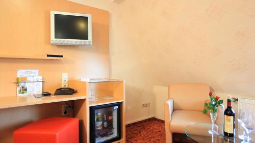Adesso Hotel - image 4