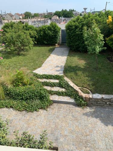 Family House near Paris & Normandy in Les Mureaux