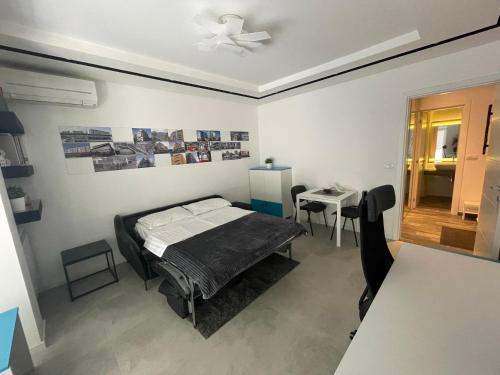 Apartment image 10