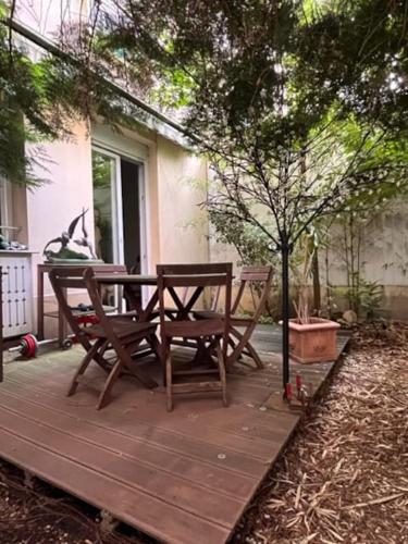 Grande chambre privée sur jardin arboré, Parigi (foto 8)