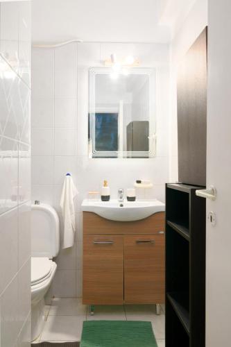 Sea-View Apt Argyroupoli, Athens Sea-View Apt Argyroupoli, Athens