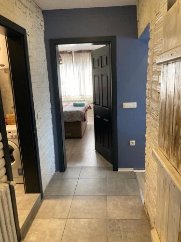 Luxury Loft Center #2 Min to Main Square# Parking, Skopje (foto 11)