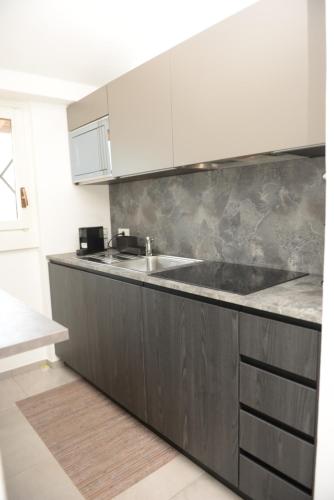 Open space fronte lago