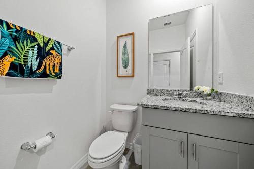 6bd Davenport Escape, Solterra Resort, BBQ, Pool in Davenport, USA