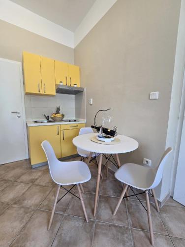 Apartment by the sea, Petrčane (foto 9)