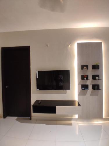 Family Apartment Near Jinnah International Airport and Malir Cantt - main image