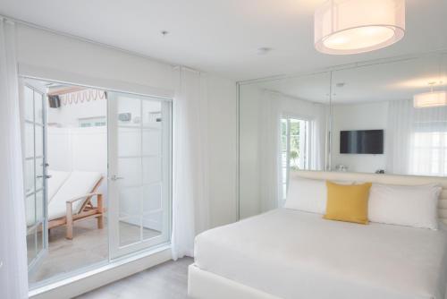 Suite with Terrace image 3