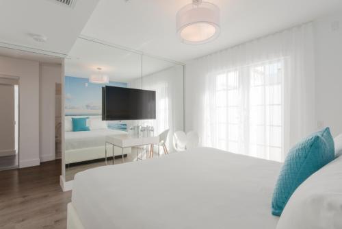 Suite with Terrace image 2