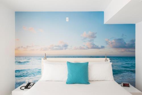 Suite with Terrace image 8