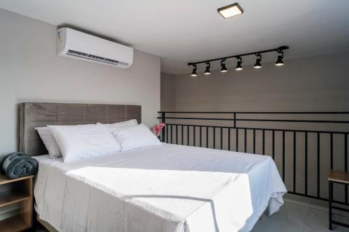 LOFT Maravilhoso Metrô SP Expo Aeroporto com AC (LOFT Maravilhoso Metro SP Expo Aeroporto com AC) in ชาบาควารา