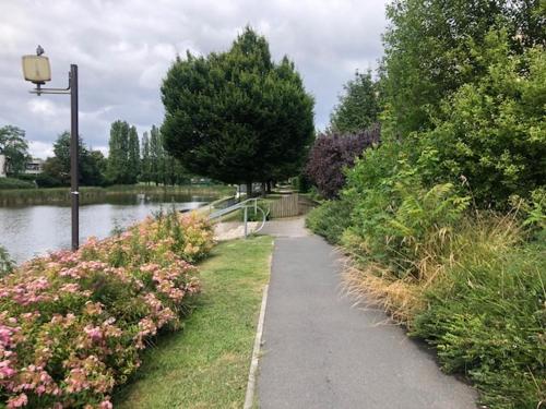 Disney and Paris 5 rooms 110m2 free parking in Lognes