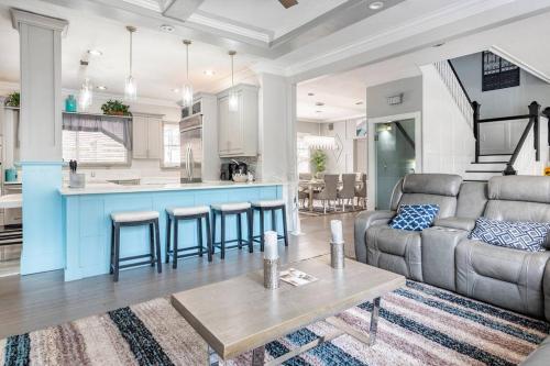 LUXURY 6000 sqft Mansion in Downtown Orlando 6bd 5ba in Orlando, USA