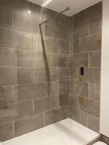 Godfrey House - image 33