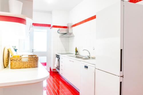 Spacious, Luxurious, and Charming Apartment in Premium Porto Location with PARKING, Porto (foto 4)