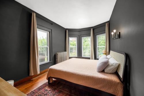 Historic & Spacious 3 Bedroom Family Gem on Peaceful Street, Buffalo (foto 3)