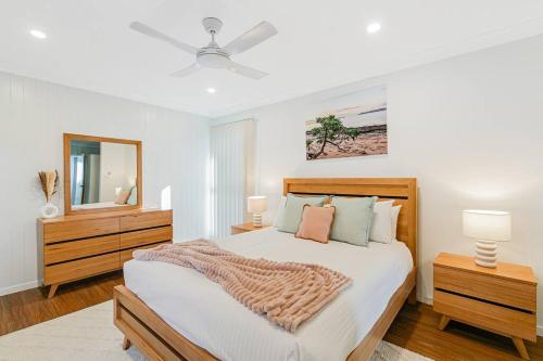 Whalespotter - Ocean & Creek View Home by uHoliday