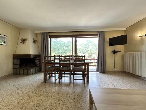 Charmant T2 rénové, balcon sud, proche commerces - FR-1-330F-238 (Charmant T2 renove, balcon sud, proche commerces - FR-1-330F-238) in Le Monetier-les-Bains