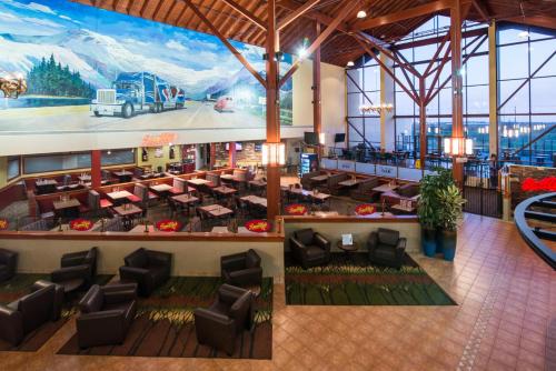 Étterem, Super 8 By Wyndham Sherwood Park/Edmonton Area in Sherwood Park
