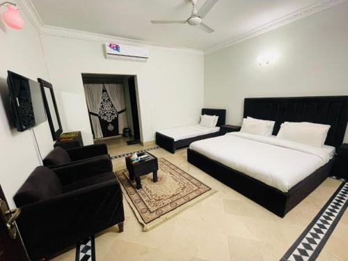 Travis Executive Guest House - main image