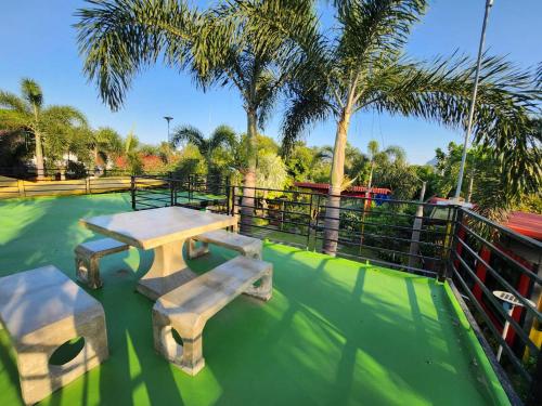 Beach Box at Pran – Sam Roi Yot, TX