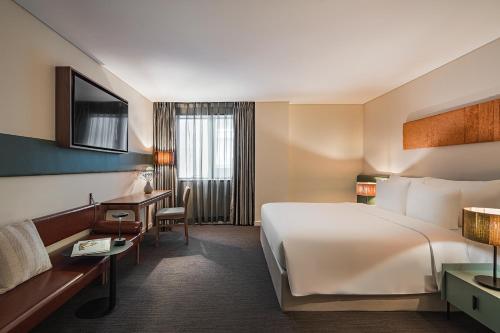 room detail thumbnail 1