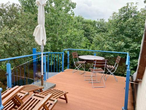 Apartment with Terrace