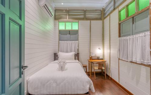 Budget Single Room