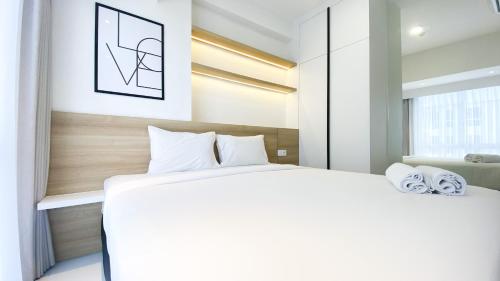 Nice and Comfortable 2BR at 20th Floor Tokyo Riverside Apartment By Travelio, Rawalembang
