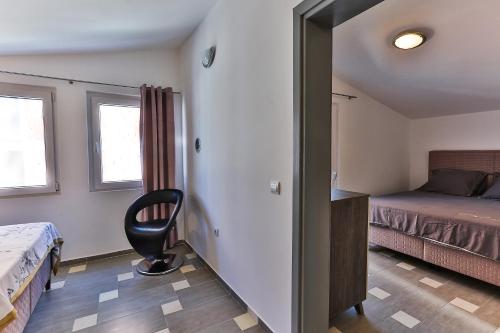 Shanti apartments - image 4