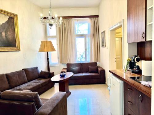 Unique apartment in the center, Bratislava (fotografie 8)