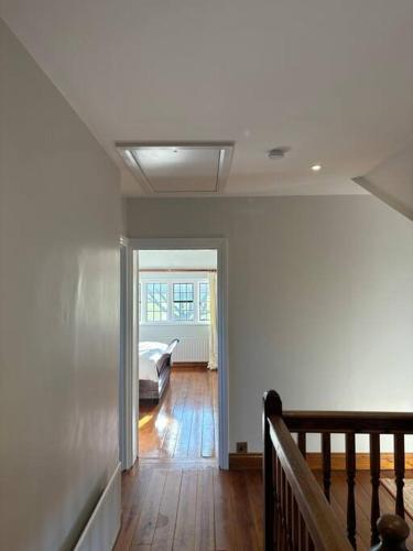 Picturebook cottage on prestigious polo estate in Stedham