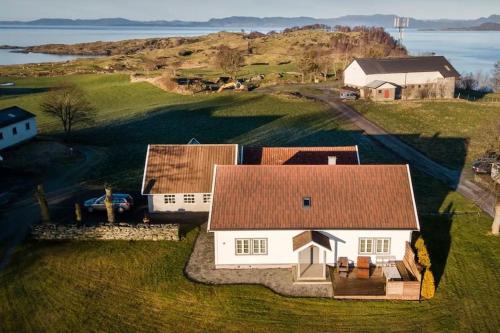 Koselig gammelt gårdstun – khách sạn tại Stavanger Suburbs