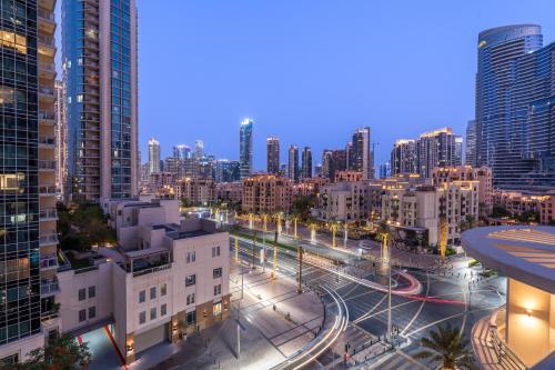 Boulevard 2 BR- Burj Khalifa-Dubai Mall- pool-Gym, Dubaj (zdjęcie 3)