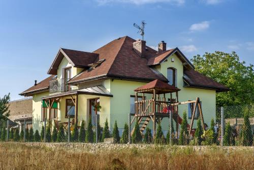 Viesnīcas āriene, Jurajska Stokrotka in Kotowice