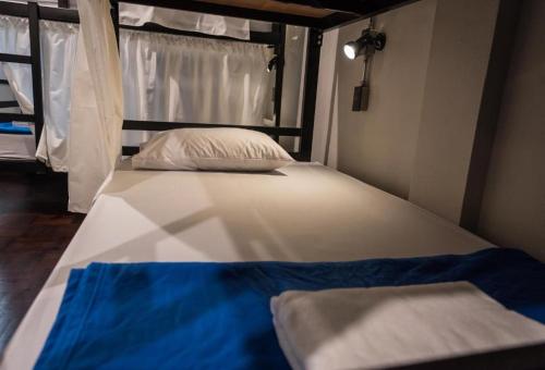 Bangkok Dreamcatcher hostel Room Type - Bed in 8-Bed Dormitory Room