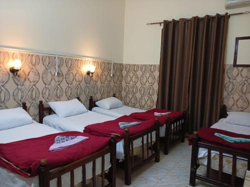 room detail thumbnail 0