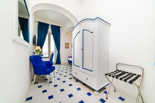 Superior Double Room image 3