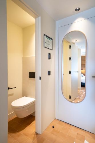 Double Room with Balcony image 10